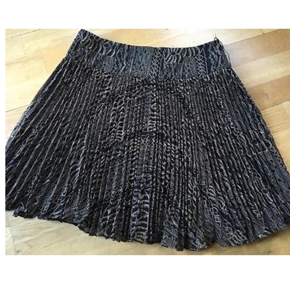 NANETTE LEPORE Embroidered Pleated Skirt Sz 10